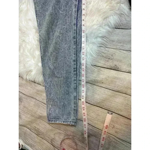 Vintage Chic Acid Wash 100% Cotton High Waisted Mom Jeans Size 16P - Picture 10 of 10